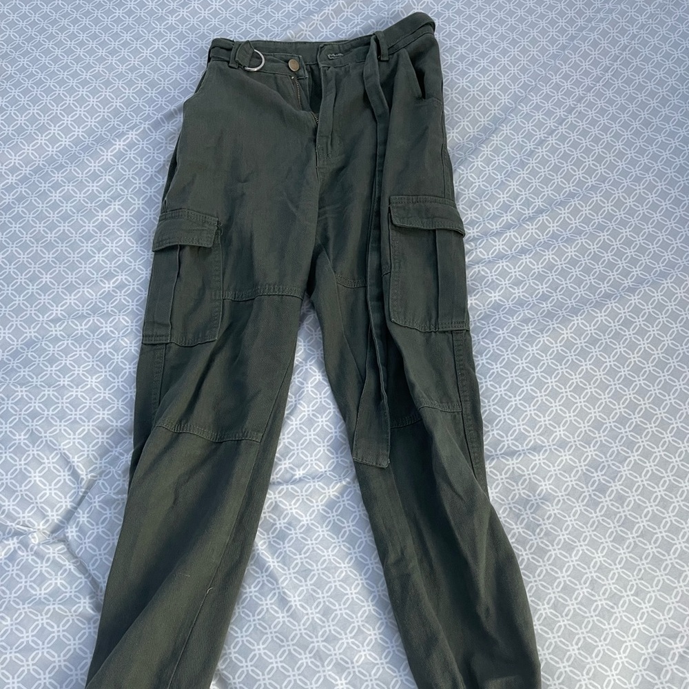 Green cargo pants